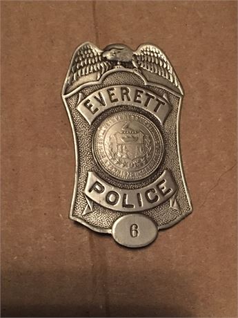 everett massachusetts badges