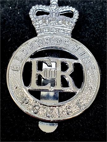 UK Bedfordshire Police Hat Badge