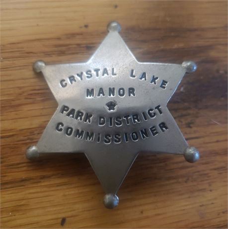 Scarce 1920's Illinois Crystal Lake manor Park District commissioner badge