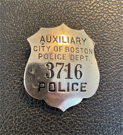 WWII Era BOSTON, Massachusetts Auxiliary POLICE Badge 3716