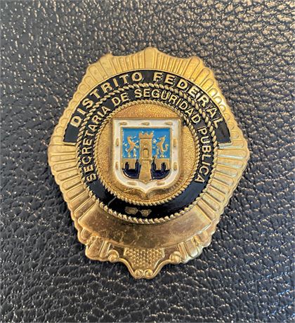 MEXICO CITY DF Mexican MEXICO Distrito Federal Police Policia Badge