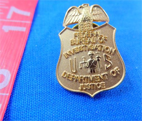 FBI Federal Bureau of Investigation Mini Small Badge 1" Lapel Pin Goldtone