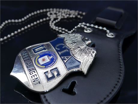 CIA Special Agent Replica Badge With Badge Holder