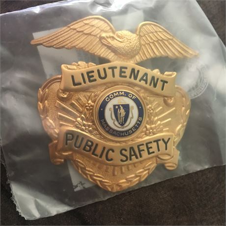 Massachusetts Public Safety Lieutenant hat badge STILL SEALED IN BLACKINTON BAG