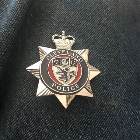 Cleveland U.K. Police Hat badge