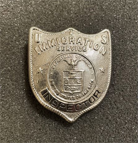 Antique 1920's UNITED STATES IMMIGRATION SERVICE Inspector Breast Badge