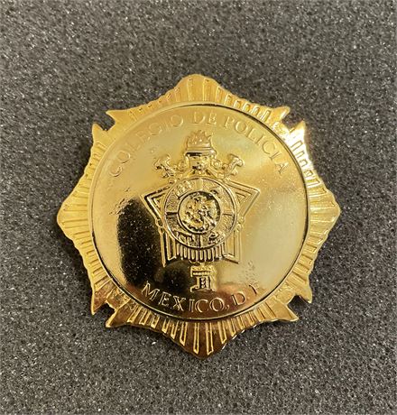 MEXICO CITY, DF, Police College, MEXICO, Mexican POLICE Policia Hat Badge