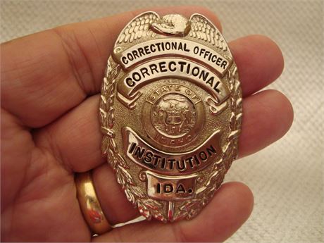 IDAHO CORRECTIONAL INSTITUTION CORRECTIONAL OFFICER Breast Shield, Badge
