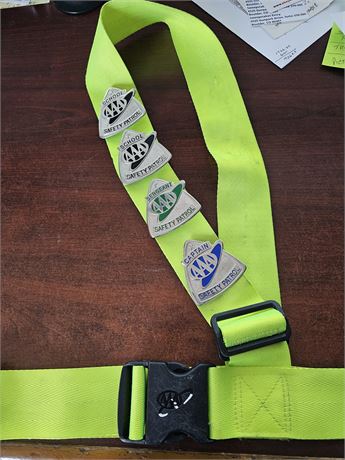 School Safety Patrol Belt w/4 badges