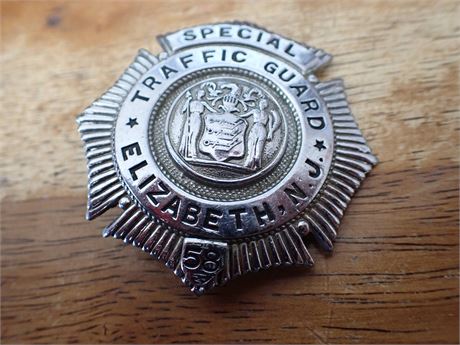 ELIZABETH NEW JERSEY SPECIAL TRAFFIC GUARD POLICE   BADGE BX 16