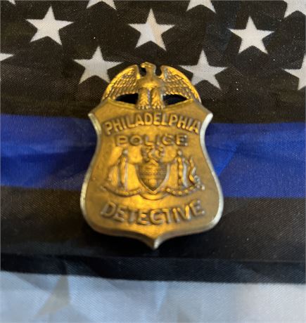 Philadelphia police detective hallmarked