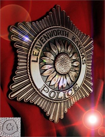 Police badge / Leavenworth Kansas Police, hallmark