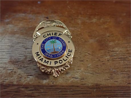 MIAMI FLORIDA POLICE CHIEF  BADGE BX #1