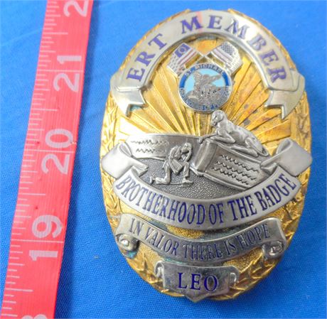 ERT Member Commemorative Badge 3-1/2" Goldtone and Silvertone Emergency Response