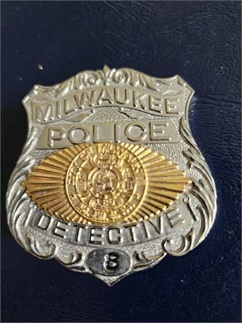 Milwaukee Wisconsin Detective Shield