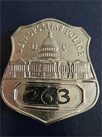 Metropolitan Police District of Columbia Officers Shield