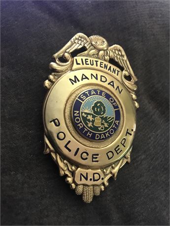 Vintage Mandan North Dakota Police Lieutenant badge